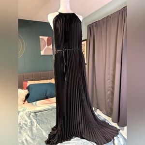 NWT Banana Republic black pleated dress, size L
